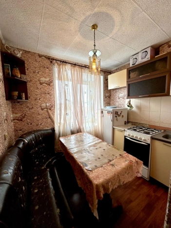 Купить квартиру на улице Орский проспект в Орске. Вариант № 26174, 5, площадь - квм, цена 3300000.0000 рублей