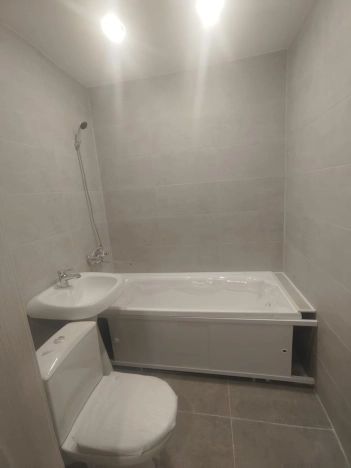 Купить квартиру на улице Комсомольская в Благовещенске. Вариант № 9432372, 4, площадь -  квм, цена 3632200 рублей