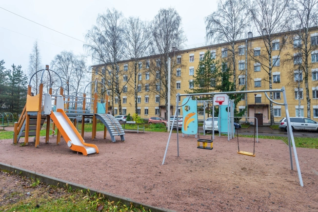 Купить однокомнатную квартиру в Ленинградской области. Вариант № 8239270, 17, площадь -  квм, цена 3900000 рублей