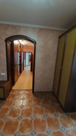 Купить двухкомнатную квартиру на вторичке в Москве. Вариант № 9556603, 13, площадь -  квм, цена 17000000 рублей