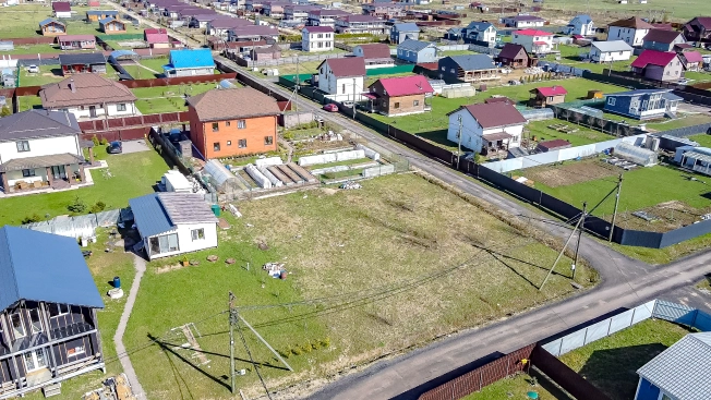 Купить земельный участок в Санкт-Петербурге. Вариант № 8945303, 3, площадь -  квм, цена 1600000 рублей