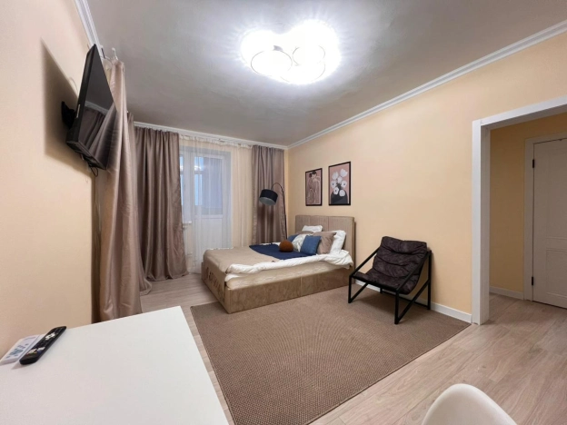 Снять квартиру на улице Садовническая в Москве. Вариант № 10492478, 3, площадь -  квм, цена 45000 рублей