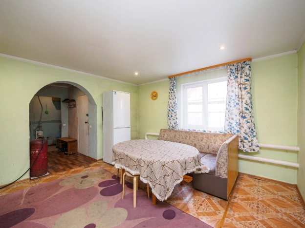 Купить дом в Омске. Вариант № 20724, 17, площадь -  квм, цена 8300000 рублей