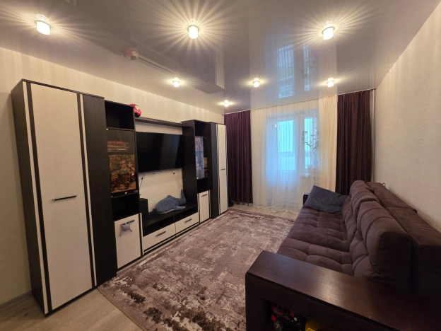 Купить квартиру на улице Новгородская в Владимире. Вариант № 9270166, 6, площадь -  квм, цена 6400000 рублей