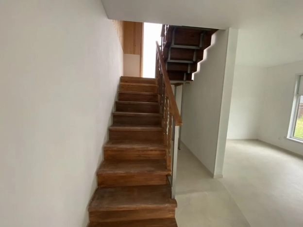 Купить дом в Москве. Вариант № 7799967, 6, площадь -  квм, цена 6100000 рублей