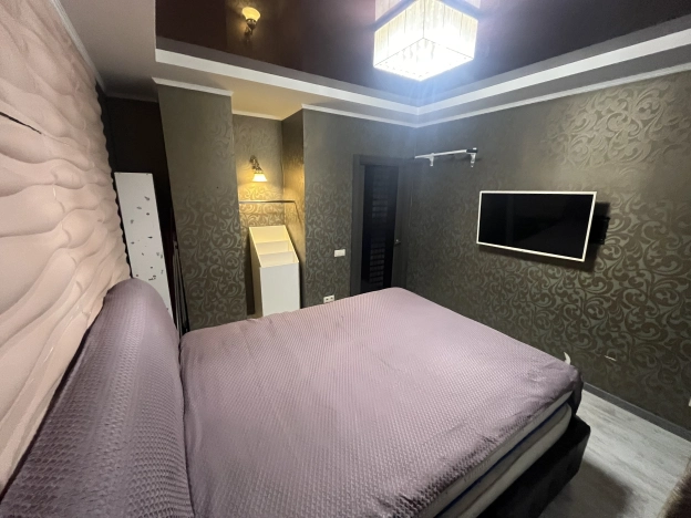 Купить однокомнатную квартиру на улице Шелепихинская набережная в Москве. Вариант № 9887251, 3, площадь -  квм, цена 7400000 рублей