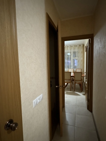 Купить однокомнатную квартиру в Калужской области. Вариант № 9124959, 4, площадь -  квм, цена 5200000 рублей