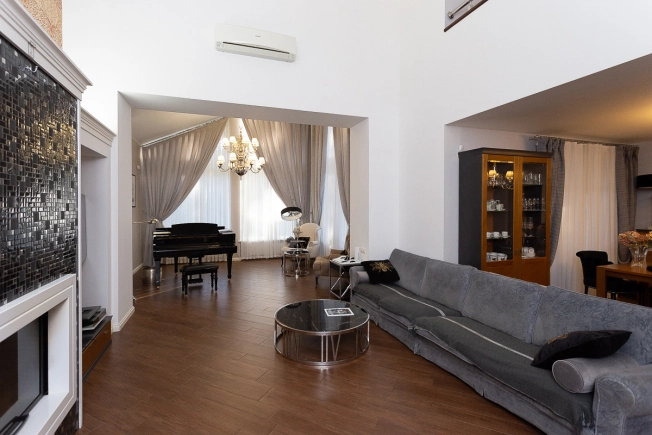 Купить дом на улице Пушкина в Владимире. Вариант № 3518894, 0, площадь -  квм, цена 106000000 рублей