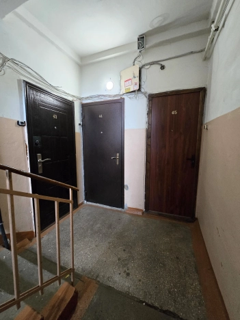 Купить двухкомнатную квартиру в Ярославской области. Вариант № 42616, 10, площадь -  квм, цена 2100000 рублей