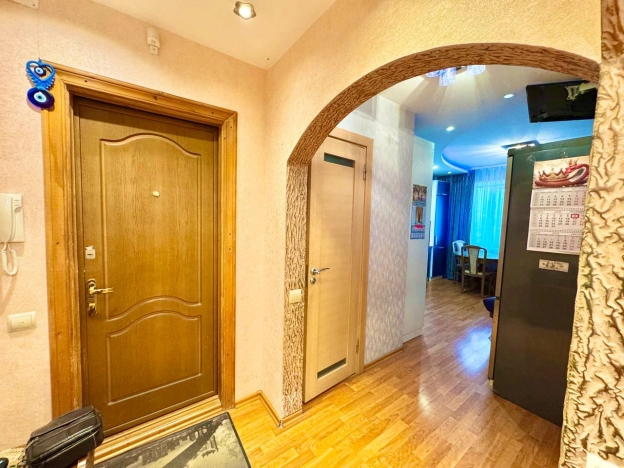 Купить трехкомнатную квартиру в Микрорайоне Ключи в Воронеже. Вариант № 10475441, 5, площадь - квм, цена 9500000 рублей