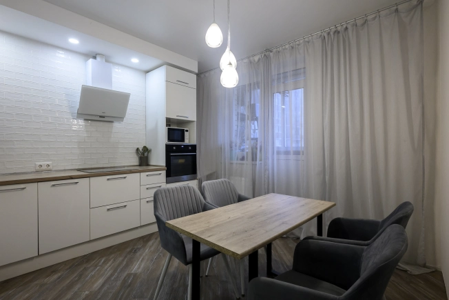 Купить двухкомнатную квартиру на вторичке в Пушкине. Вариант № 10016897, 5, площадь -  квм, цена 9750000 рублей