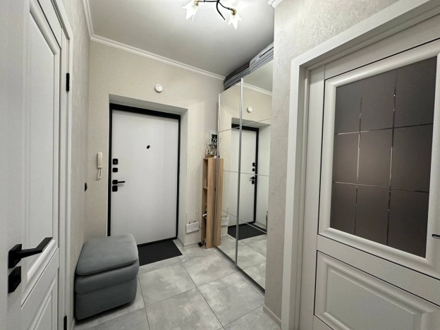 Купить квартиру в Калининграде. Вариант № 10247495, 17, площадь -  квм, цена 9900000 рублей