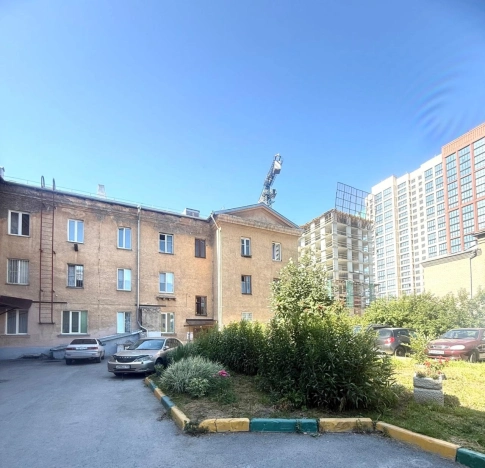 Купить комнату в Новосибирской области. Вариант № 8497715, 21, площадь - квм, цена 2350000 рублей