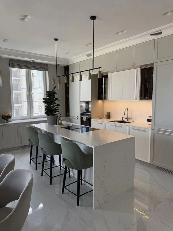 Купить трехкомнатную квартиру в районе Московский в Санкт-Петербурге. Вариант № 33988, 2, площадь -  квм, цена 64990000 рублей