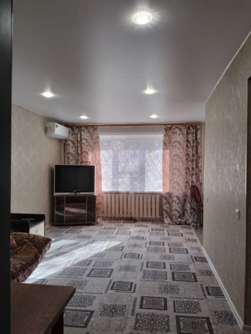 Снять квартиру в Балакове. Вариант № 10698314, 4, площадь -  квм, цена 20000 рублей