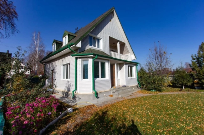 Купить дом у метро Золотая нива в Новосибирске. Вариант № 19167, 36, площадь -  квм, цена 13500000 рублей