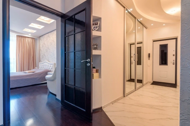 Купить трехкомнатную квартиру в Вологодской области. Вариант № 2502415, 15, площадь -  квм, цена 10700000 рублей