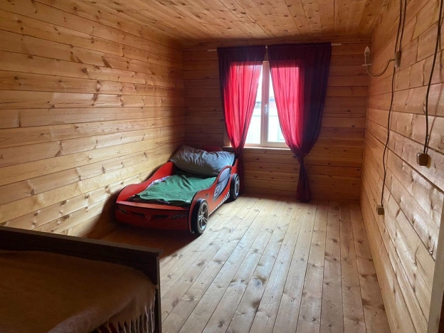 Купить дом в Новосибирске. Вариант № 3327430, 4, площадь -  квм, цена 3100000 рублей