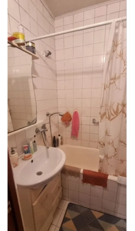 Купить трехкомнатную квартиру в Микрорайоне 8-й, Элиста в Элисте. Вариант № 8936392, 8, площадь -  квм, цена 5000000 рублей