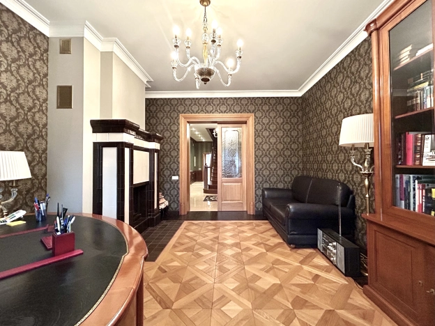 Купить дом в Москве. Вариант № 5270277, 14, площадь -  квм, цена 60000000 рублей