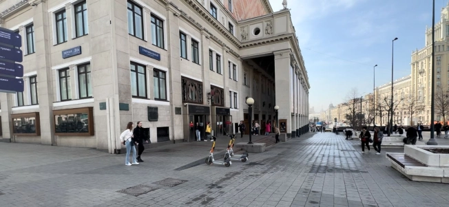 Купить квартиру на вторичке в Москве. Вариант № 9429, 4, площадь -  квм, цена 67000000 рублей