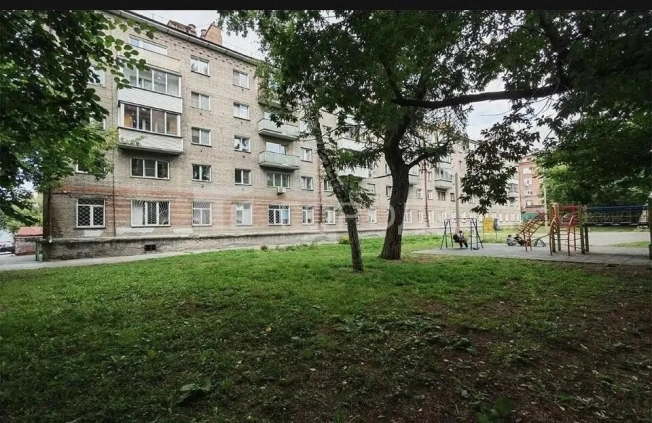 Купить трехкомнатную квартиру в Новосибирске. Вариант № 8404667, 12, площадь -  квм, цена 6300000 рублей