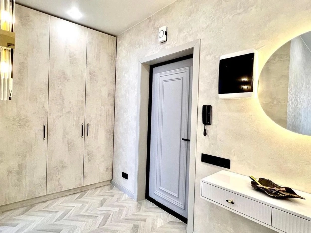 Купить квартиру на вторичке в Иркутске. Вариант № 7968331, 16, площадь -  квм, цена 8600000 рублей