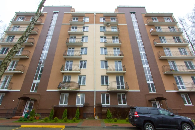 Купить однокомнатную квартиру в Светлогорске. Вариант № 1335471, 16, площадь -  квм, цена 22000000 рублей