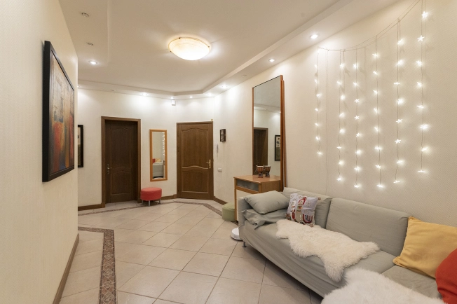 Купить четырехкомнатную квартиру в районе Сокол в Москве. Вариант № 19435, 15, площадь -  квм, цена 30600000 рублей