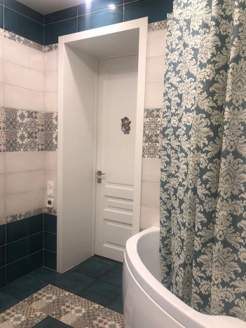 Купить квартиру в районе Центральный в Новосибирске. Вариант № 8553043, 6, площадь -  квм, цена 13000000 рублей