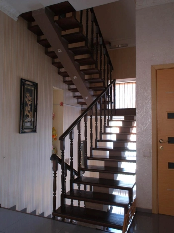 Купить дом в Микрорайоне Порт-Артур в Омске. Вариант № 8403012, 9, площадь -  квм, цена 25700000 рублей