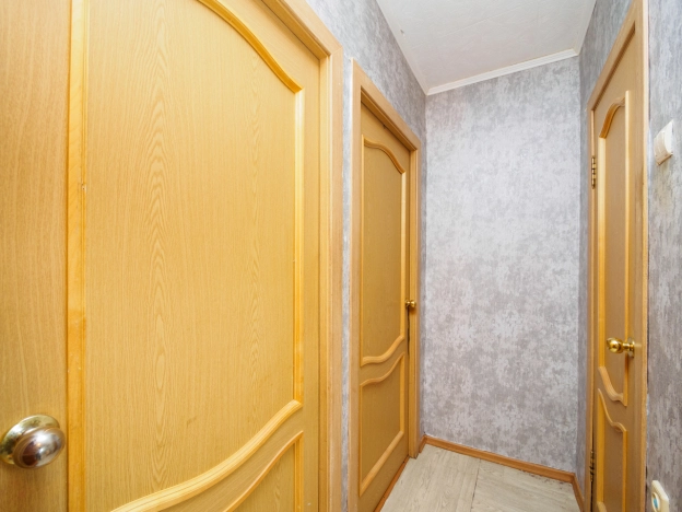 Купить трехкомнатную квартиру в Омске. Вариант № 3994028, 12, площадь -  квм, цена 6900000 рублей