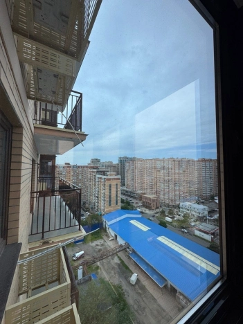 Купить квартиру на улице Гаражная в Краснодаре. Вариант № 4016183, 23, площадь -  квм, цена 19800000 рублей