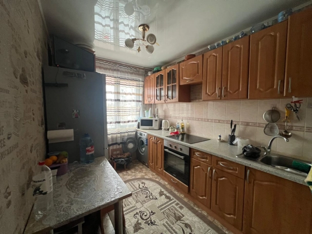 Купить трехкомнатную квартиру в Новосибирске. Вариант № 9299639, 2, площадь -  квм, цена 5000000 рублей