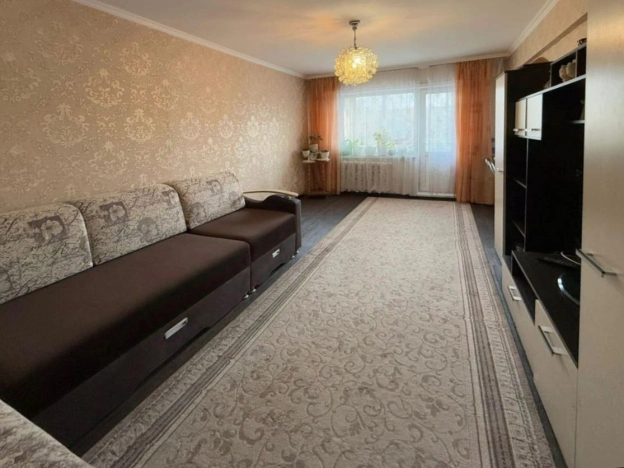 Купить трехкомнатную квартиру на улице Ильи Мухачева в Бийске. Вариант № 31515, 0, площадь -  квм, цена 6550000 рублей