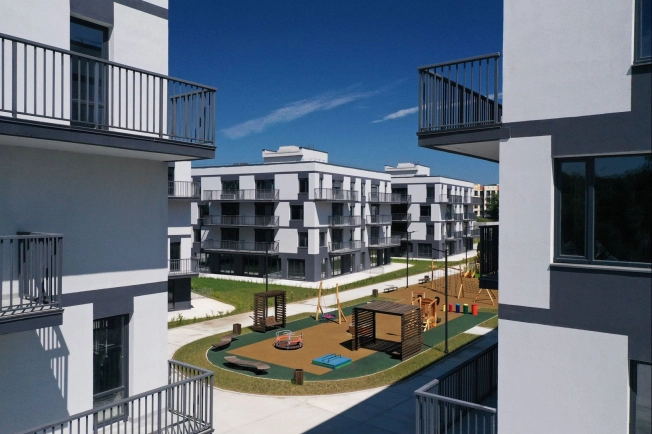 Купить трехкомнатную квартиру в Артёме. Вариант № 6058519, 2, площадь -  квм, цена 8670042 рублей