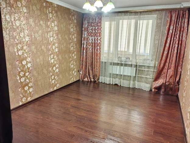 Купить однокомнатную квартиру в Калужской области. Вариант № 9971438, 4, площадь -  квм, цена 8400000 рублей