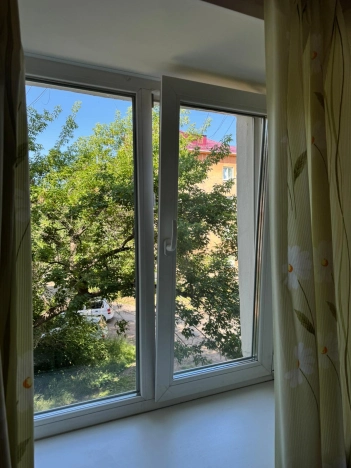 Купить двухкомнатную квартиру на улице 22 Апреля в Омске. Вариант № 54194, 17, площадь -  квм, цена 3789000 рублей