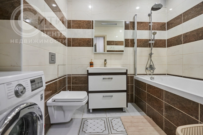 Купить однокомнатную квартиру в Воронеже. Вариант № 7861614, 10, площадь - квм, цена 4699000 рублей