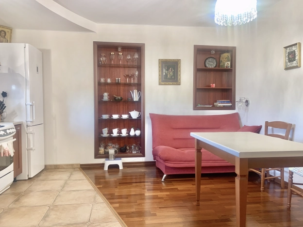 Купить таунхаус в Смоленской области. Вариант № 14390, 15, площадь -  квм, цена 13900000 рублей