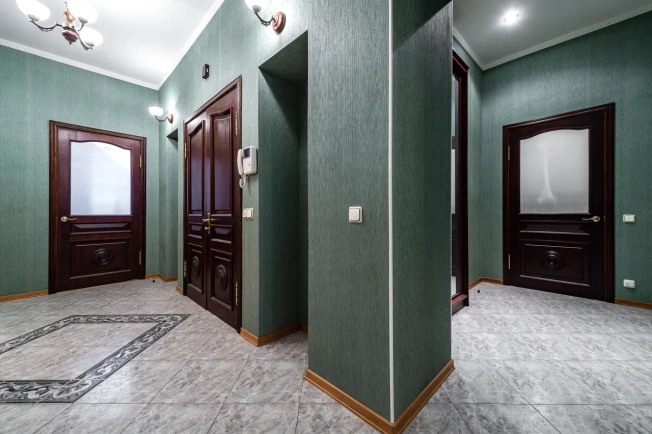 Купить пятикомнатную квартиру в Санкт-Петербурге. Вариант № 10011179, 11, площадь -  квм, цена 35000000 рублей