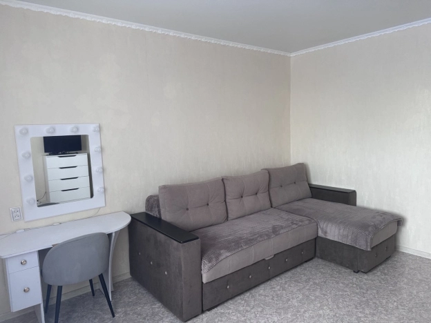 Купить квартиру на улице проезд Домостроителей в Тобольске. Вариант № 10103808, 1, площадь - квм, цена 4700000 рублей