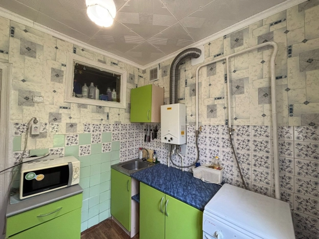 Купить двухкомнатную квартиру на вторичке у метро Физтех в Московской области. Вариант № 10479281, 10, площадь -  квм, цена 2600000 рублей