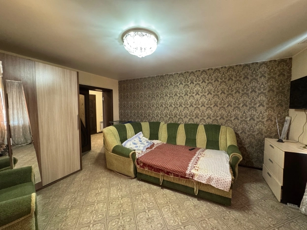 Купить однокомнатную квартиру на улице Обсерваторная в Ростовской области. Вариант № 1032440, 7, площадь -  квм, цена 5500000 рублей