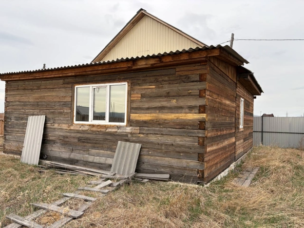 Купить дом на улице Тихая в Республике Бурятия. Вариант № 46578, 4, площадь -  квм, цена 1600000 рублей