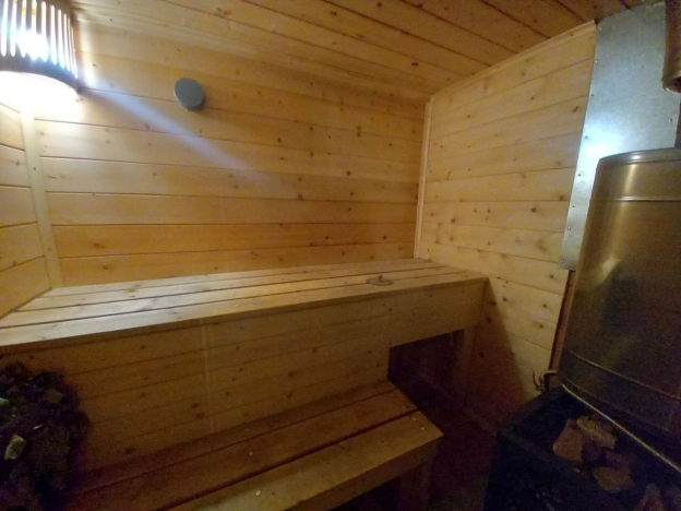 Купить дом на улице Административная в Иркутской области. Вариант № 7268272, 12, площадь -  квм, цена 2500000 рублей