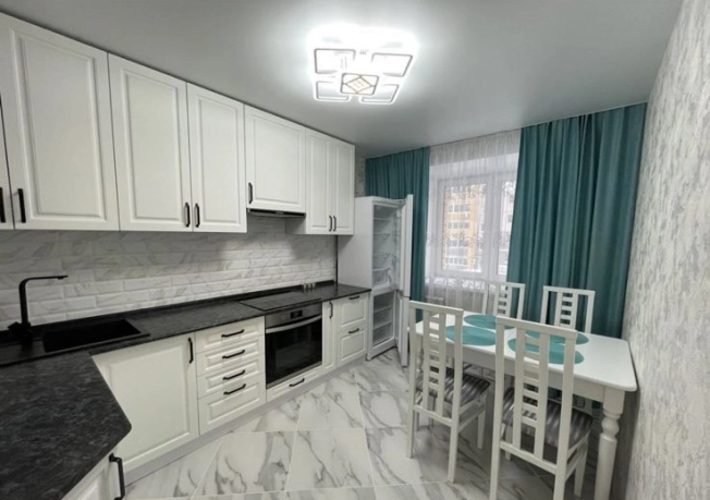 Снять квартиру на улице Гвардейская в Владимире. Вариант № 298628, 0, площадь -  квм, цена 70000 рублей