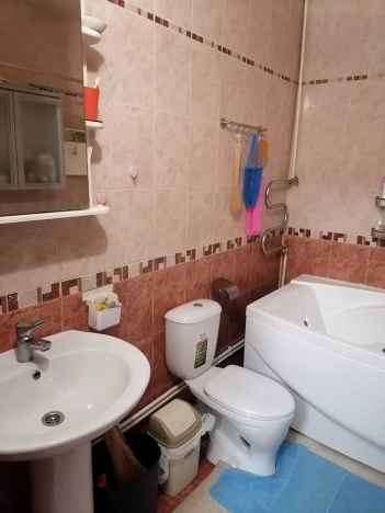 Купить трехкомнатную квартиру в Микрорайоне Менделеевский, Гусь-Хрустальный в Гусь-Хрустальном. Вариант № 8917217, 26, площадь - квм, цена 6500000 рублей