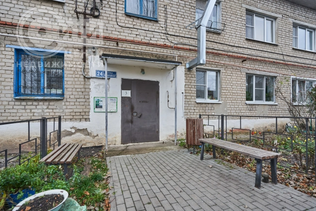 Купить однокомнатную квартиру на улице Урицкого в Воронеже. Вариант № 9436550, 1, площадь -  квм, цена 2500000 рублей