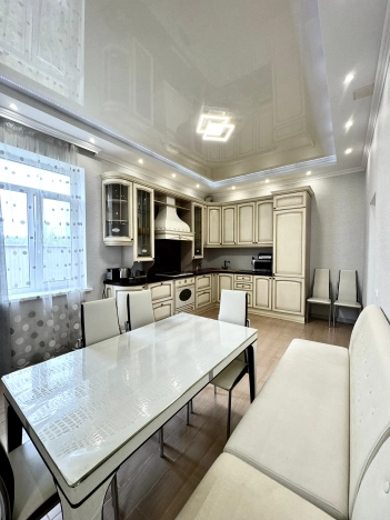 Купить дом в Южно-Сахалинске. Вариант № 2461659, 7, площадь -  квм, цена 24700000 рублей